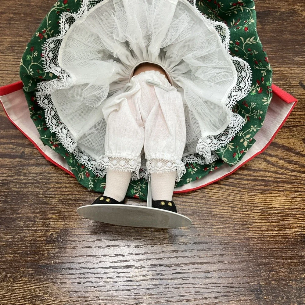Madame Alexander Miniature Little Red Riding Hood 8 Inch Doll w Tags & Box